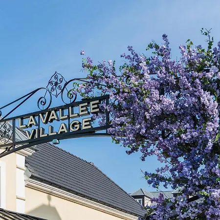 Appt 4p, Parking, Direct, Vallee Village Apartment *